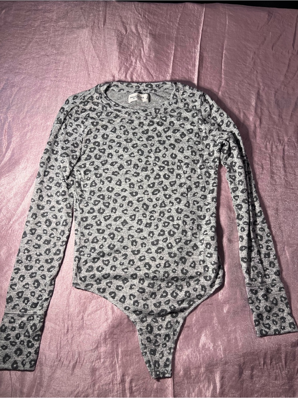 002- Abercrombie & Fitch Gray Leopard-Print Long-Sleeve Bodysuit